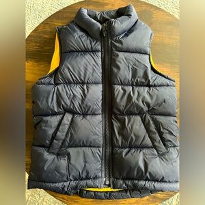 Old Navy little boys size 5t Puffer Vest in Navy